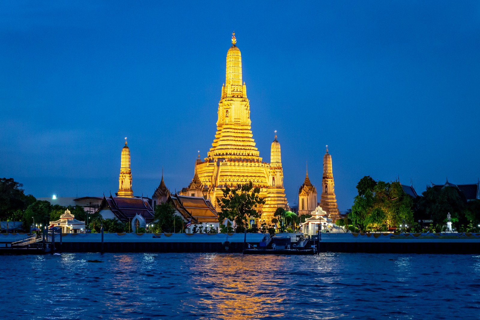 Wat Arun วัดอรุณราชวราราม รา