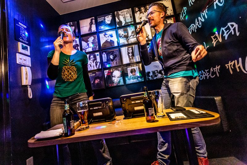 Rainbow Karaoke Shibuya カラオケ レインボー渋谷店