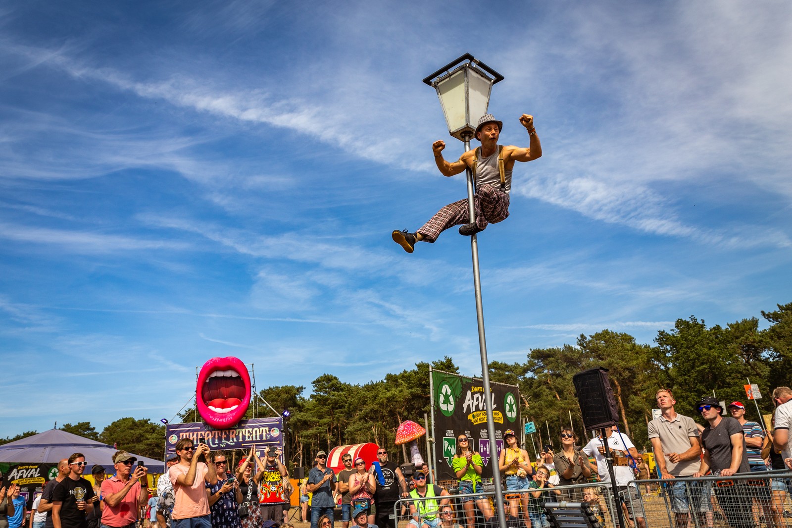 Theaterweide, Zwarte Cross