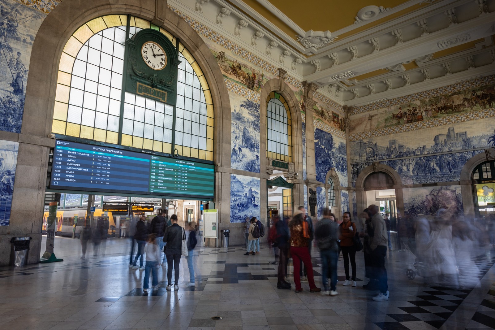 São Bento Railway Station